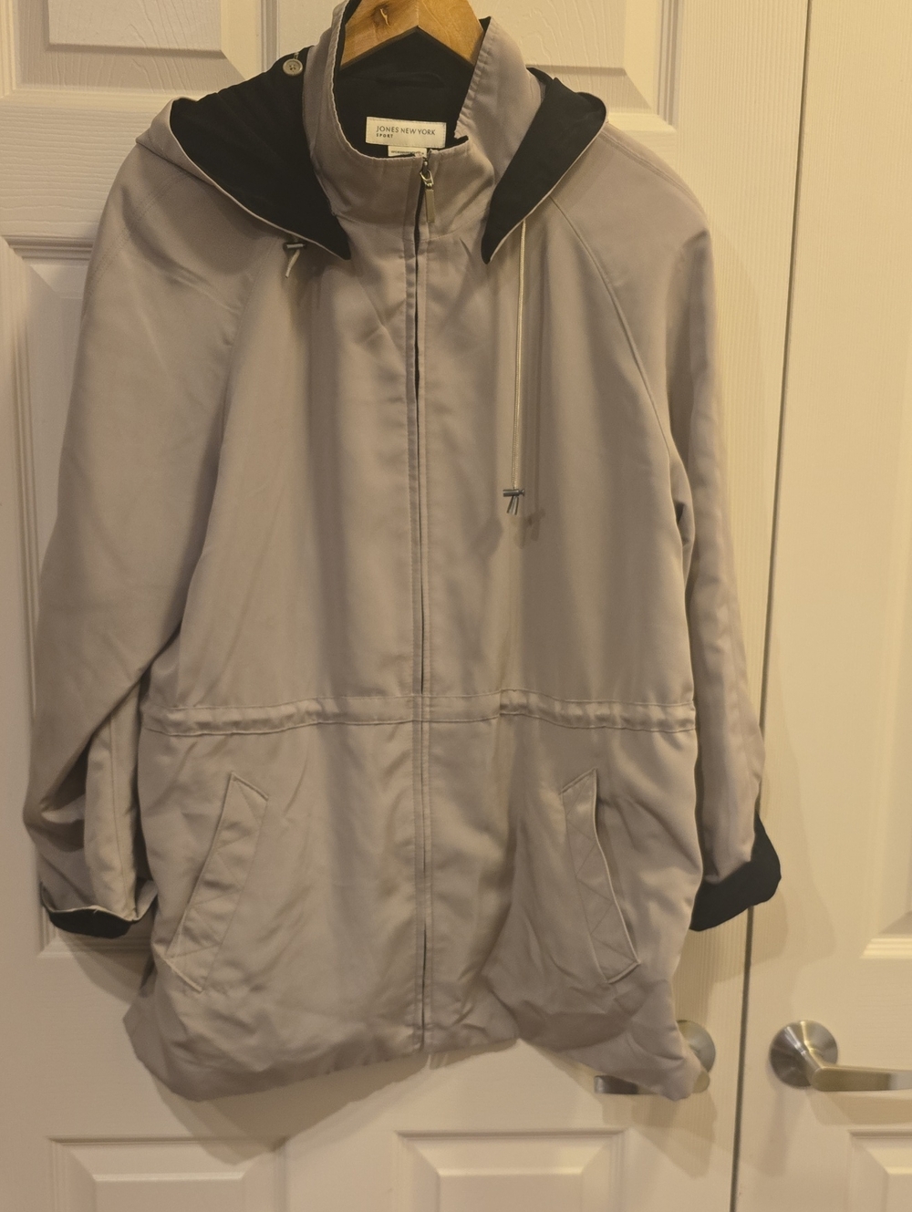 Jones New York Women's Cream Color Raincoat with Black Hood Lining